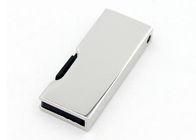 La chiave USB argentea del metallo 64g 3,0 con stampa a colori/ha inciso il logo